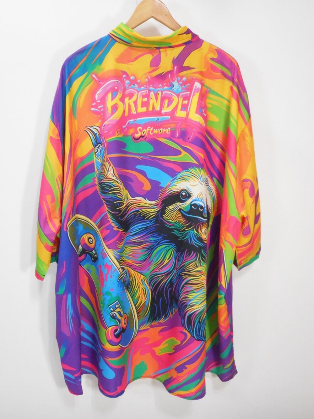 Colorful Button-up Shirt Men's size 6XL Sloth on Skateboard Brendel Software - Picture 3 of 10